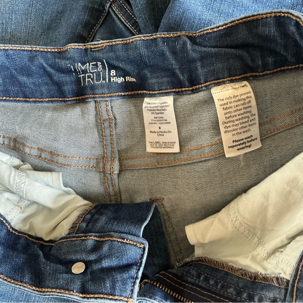 Time and Tru Blue Bermuda Jean Shorts 3 pairs size 8 - Picture 3 of 3